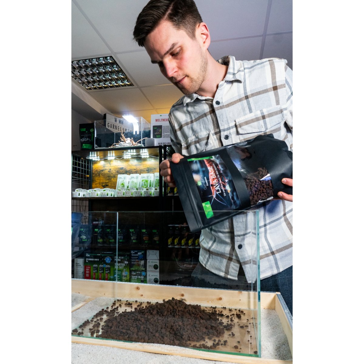 Aquarienboden mit natürlicher Lava